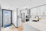 1401 Riverside Dr - Photo 5