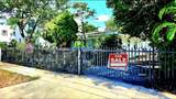 241 32nd St - Photo 13