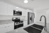 2729 44 St - Photo 3