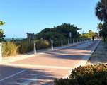 2625 Collins Ave - Photo 3
