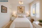 2301 Collins Ave - Photo 18