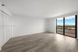 2555 Collins Ave - Photo 18
