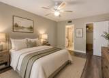 1030 Country Club Dr - Photo 5