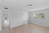 213 Oakridge N - Photo 6