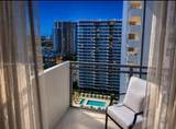 2030 Ocean Dr - Photo 21
