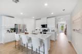 9082 Venetian Sq - Photo 12