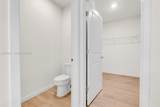 9082 Venetian Sq - Photo 16
