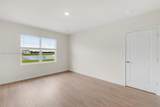 9082 Venetian Sq - Photo 19