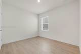 9082 Venetian Sq - Photo 22