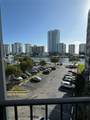 800 Parkview Dr - Photo 14