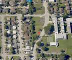 1895 75 Street - Photo 9