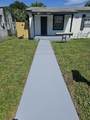 1660 26th St - Photo 2