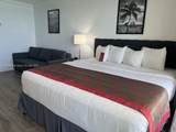 19201 Collins Ave - Photo 7