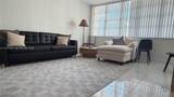 1825 Ocean Dr - Photo 3