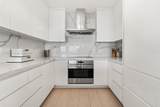 10 Venetian Way - Photo 19