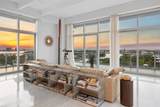 201 Aqua Avenue - Photo 2