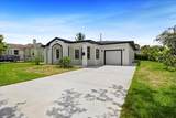 930 34th St - Photo 1