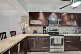9410 Hollybrook Lake Dr - Photo 7