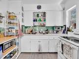 3210 Elizabeth St - Photo 15