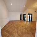 2159 Baton Rouge - Photo 20