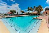 2555 Collins Ave - Photo 15