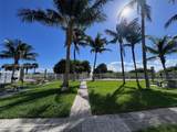 6061 Collins Ave - Photo 31