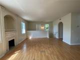 2305 Belmont Ln - Photo 3