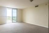 900 8th St - Photo 2
