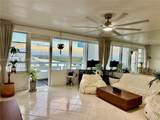 3111 Ocean Dr - Photo 4