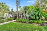 817 Venetia Ave - Photo 3