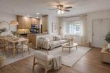 1423 Holly Heights Dr - Photo 1