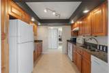800 Parkview Dr - Photo 18