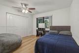 9853 Riverside Dr - Photo 10