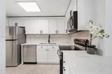 4301 Collins Ave - Photo 3