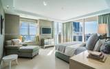 18911 Collins Ave - Photo 12