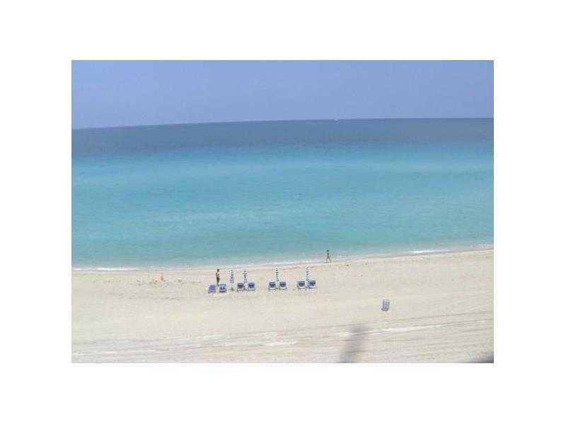 17121 Collins Ave - Photo 1