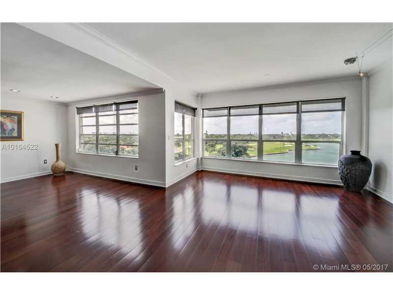 9100 Bay Harbor Dr - Photo 1