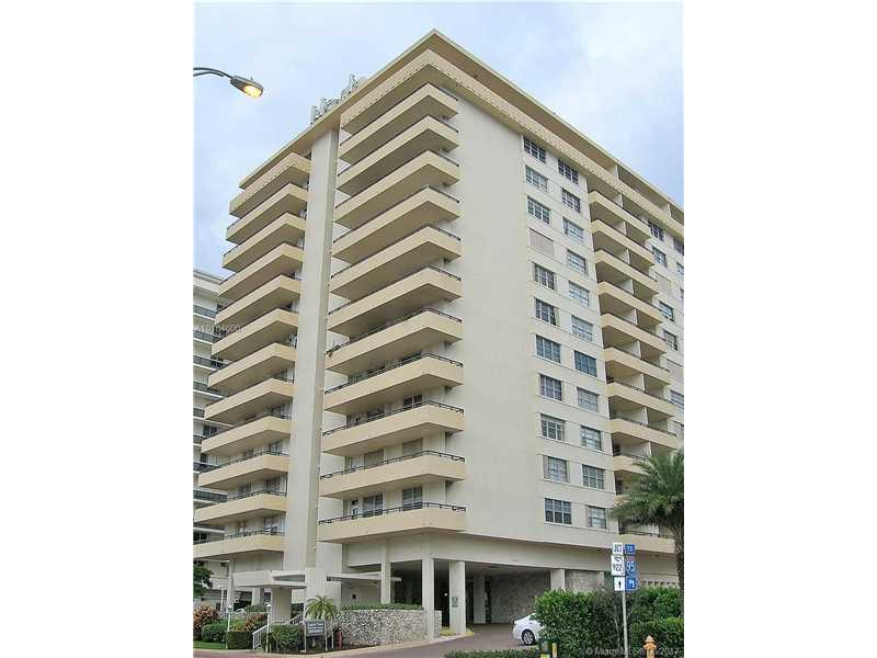9511 Collins Ave - Photo 1