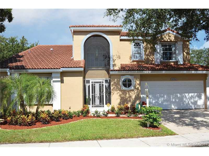 1032 Siena Oaks Cir W - Photo 1