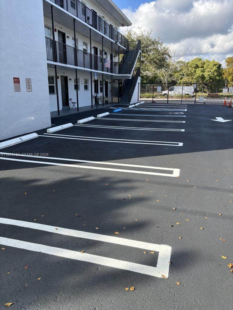 1130 62nd St - Photo 1