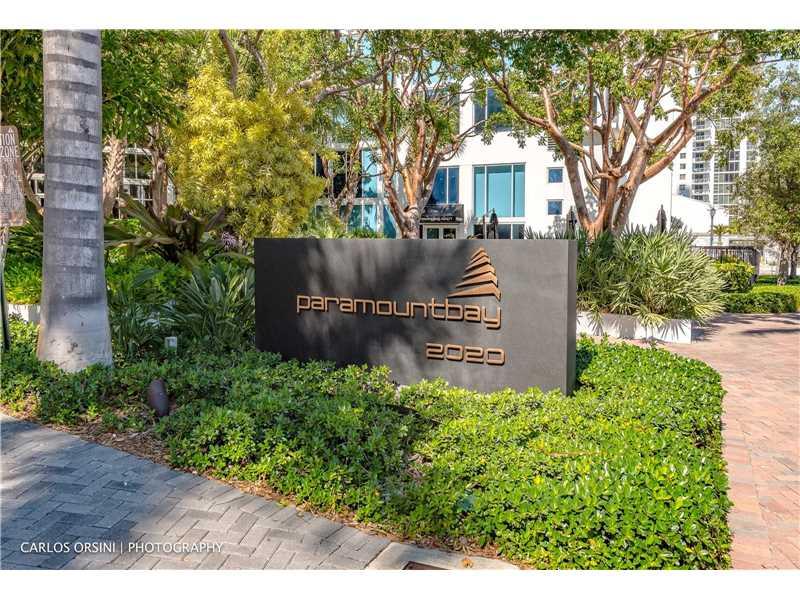 2020 Bayshore Dr - Photo 1