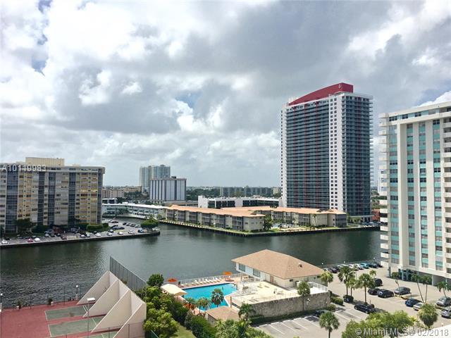1865 Ocean Dr - Photo 1