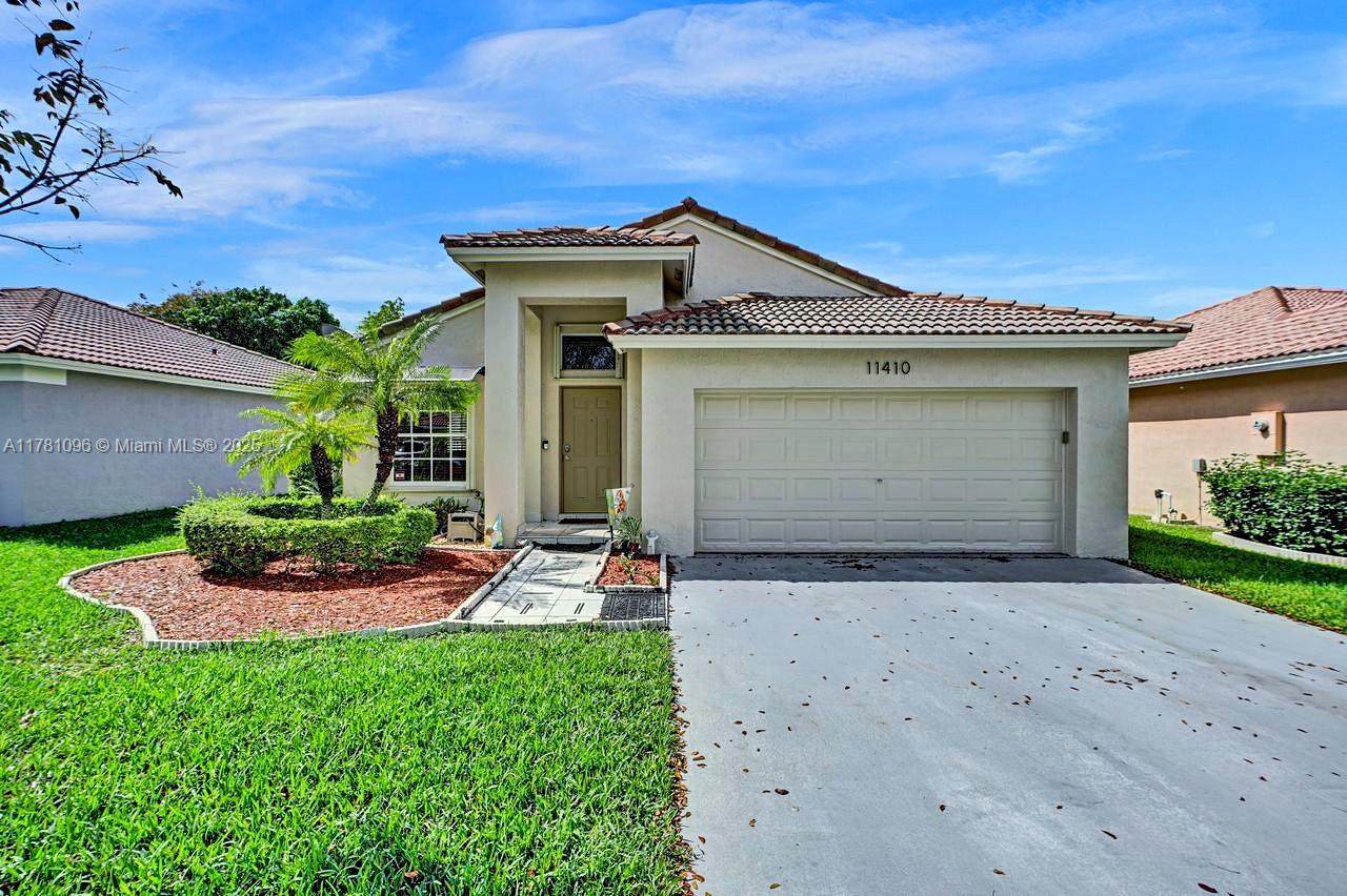 11410 20th St - Photo 1