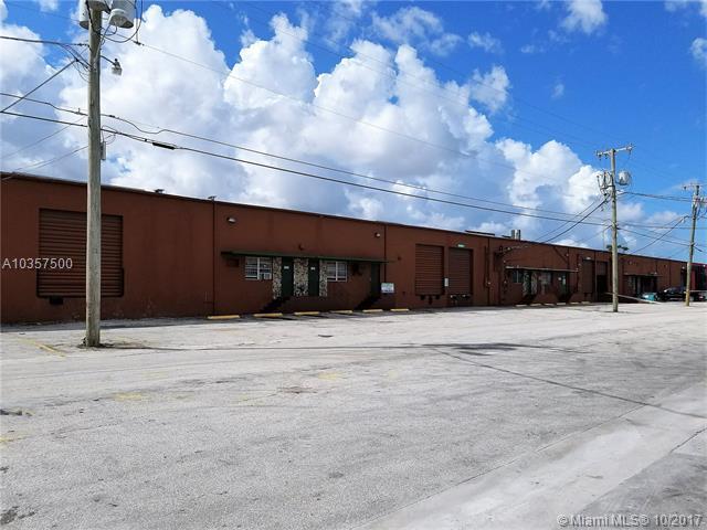 870 19th St - Photo 1