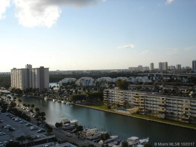 100 Bayview Dr - Photo 1