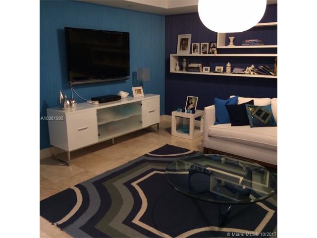 20201 Country Club Dr - Photo 1