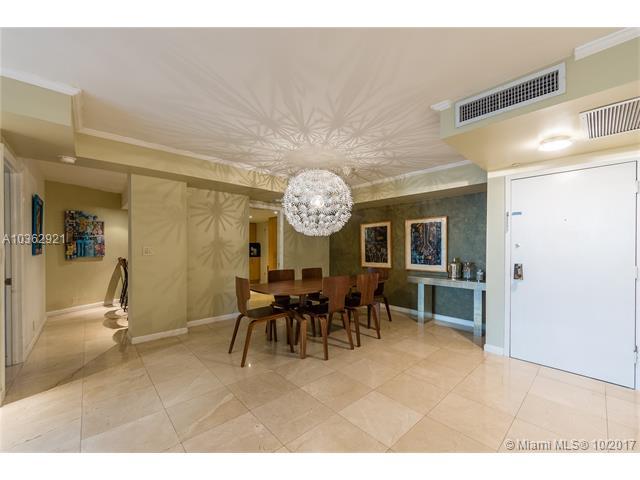1111 Crandon Blvd - Photo 1