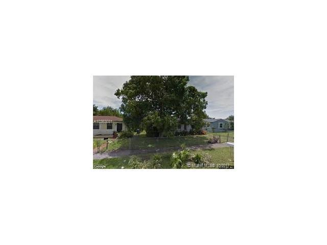 2910 51 St. - Photo 1