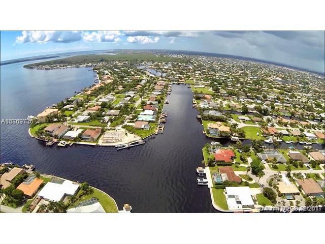 1823 21ST PL - Photo 1