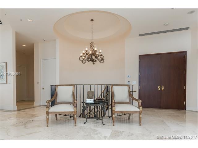 2600 Island Blvd - Photo 1